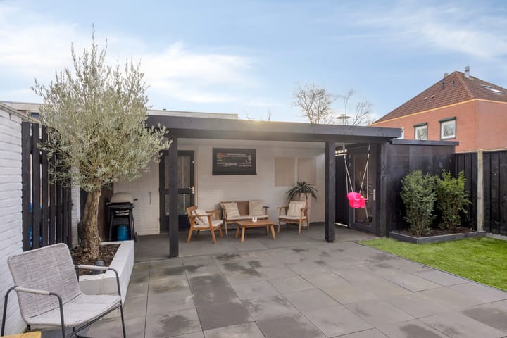 Foto 29 van Frederik van Blankenheimstraat 114