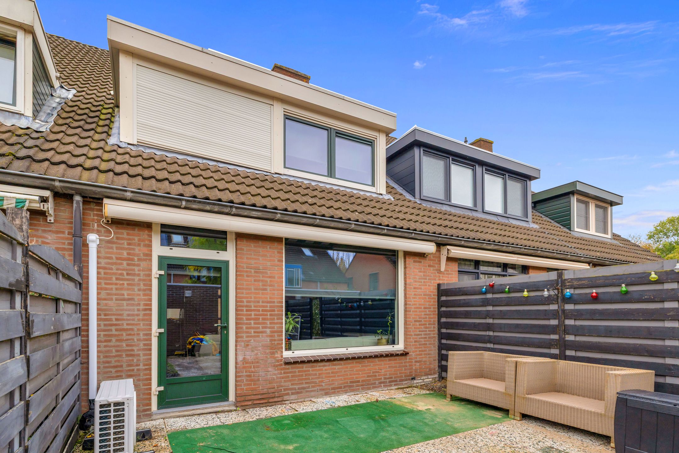 Photo 6 of Jasmijn 15