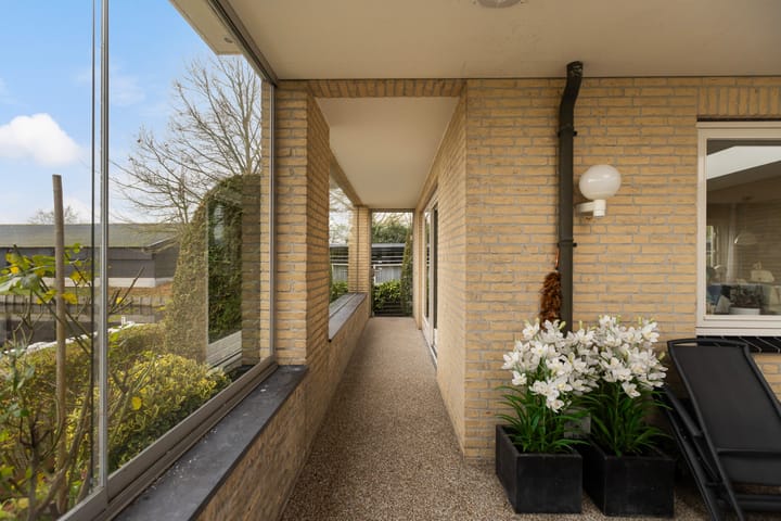 Foto 15 van Middelblok 77