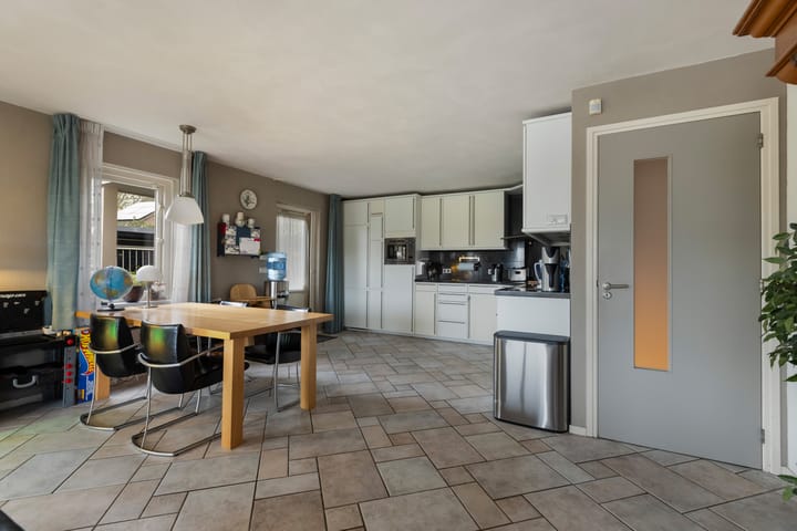 Foto 18 van Middelblok 77