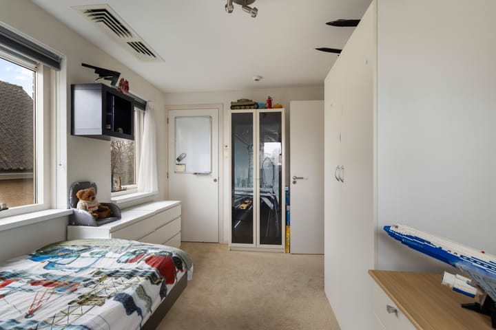 Foto 35 van Middelblok 77