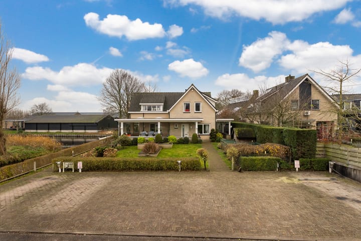 Foto 60 van Middelblok 77