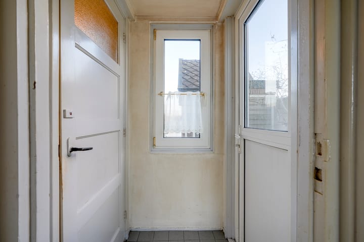 Foto 8 van Straatweg 38