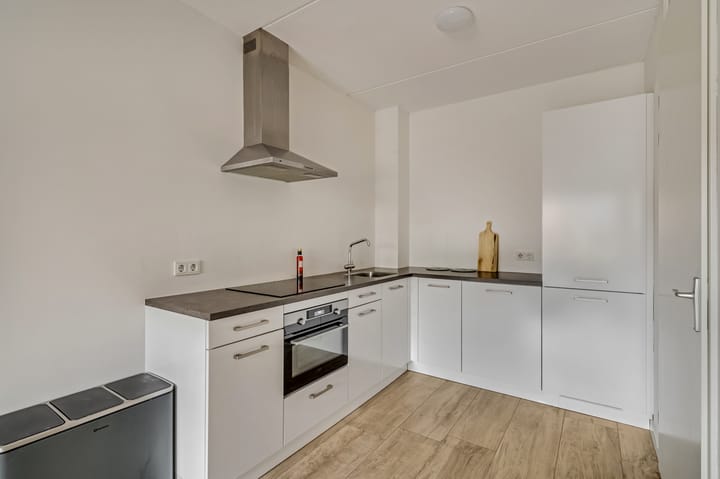 Foto 9 van Leeuwerikweide 51