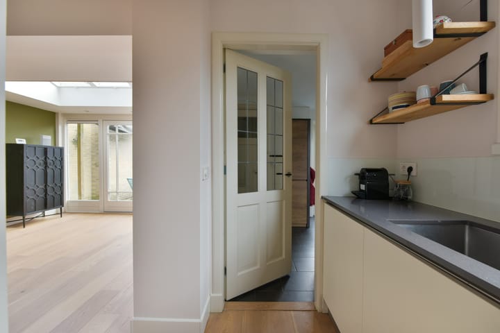 Foto 17 van Johan Messchaertstraat 21