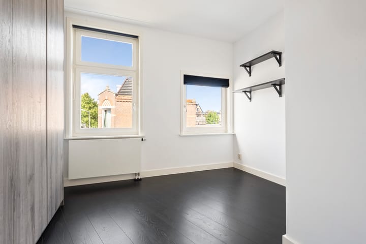 Photo 9 of Snelliusstraat 21-A