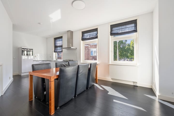 Photo 13 of Snelliusstraat 21-A