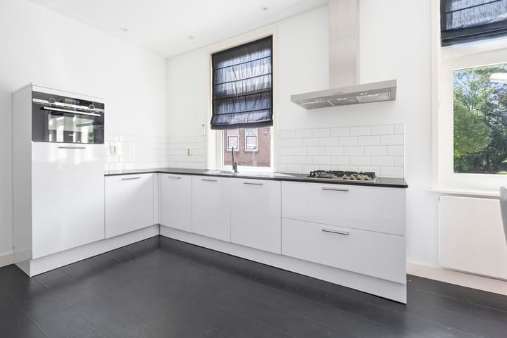 Photo 15 of Snelliusstraat 21-A