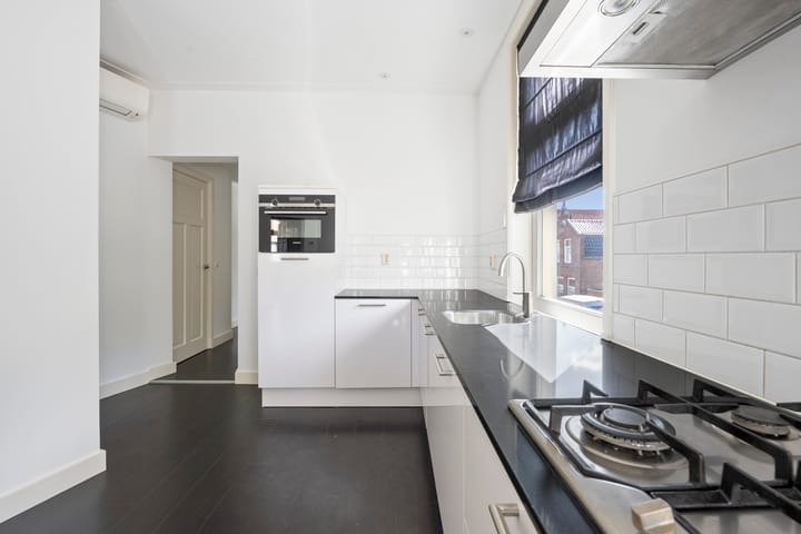 Photo 17 of Snelliusstraat 21-A