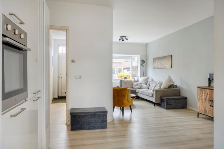 Foto 8 van Van Brienenoordstraat 3