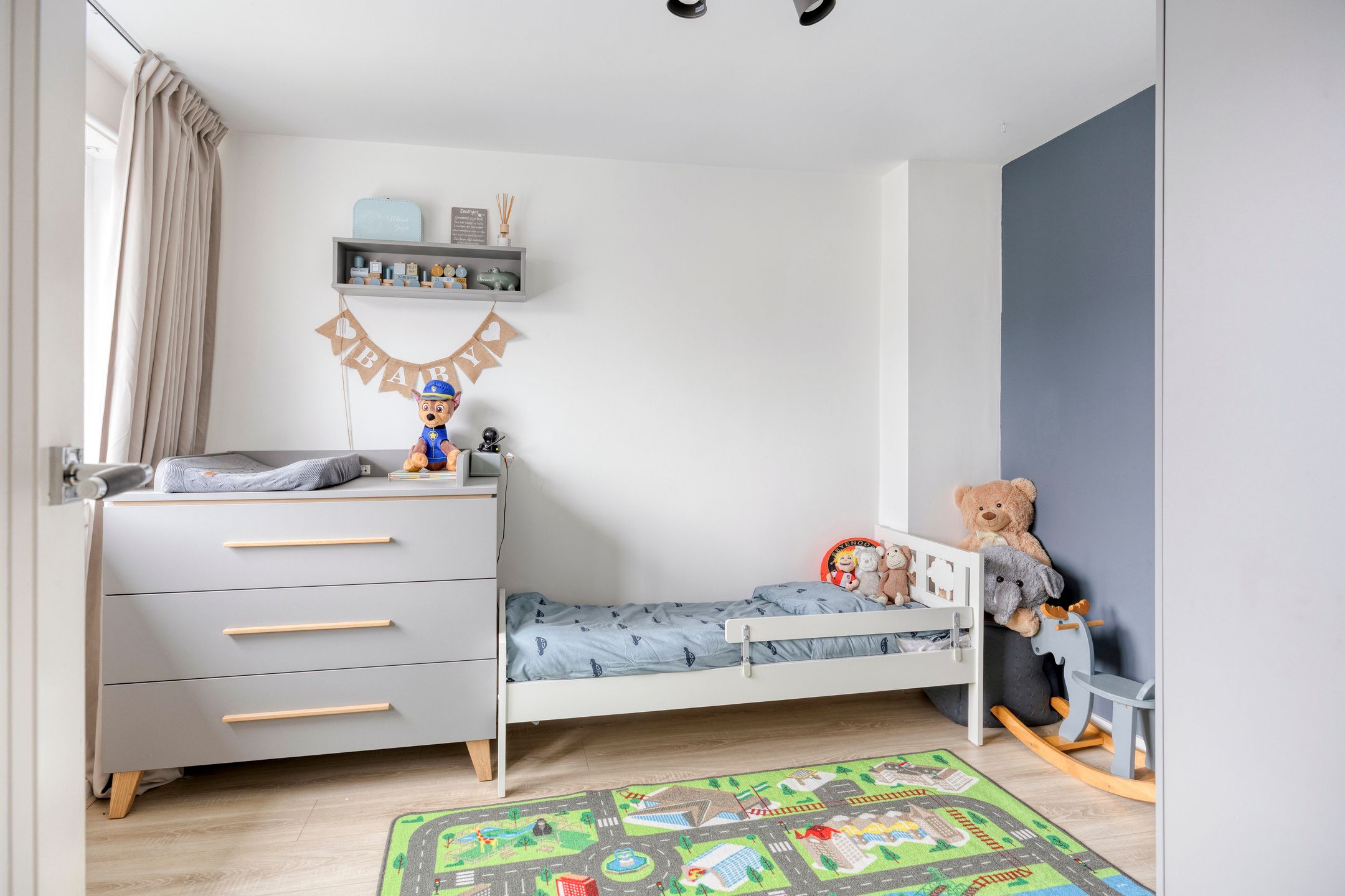 Foto 21 van Van Brienenoordstraat 3