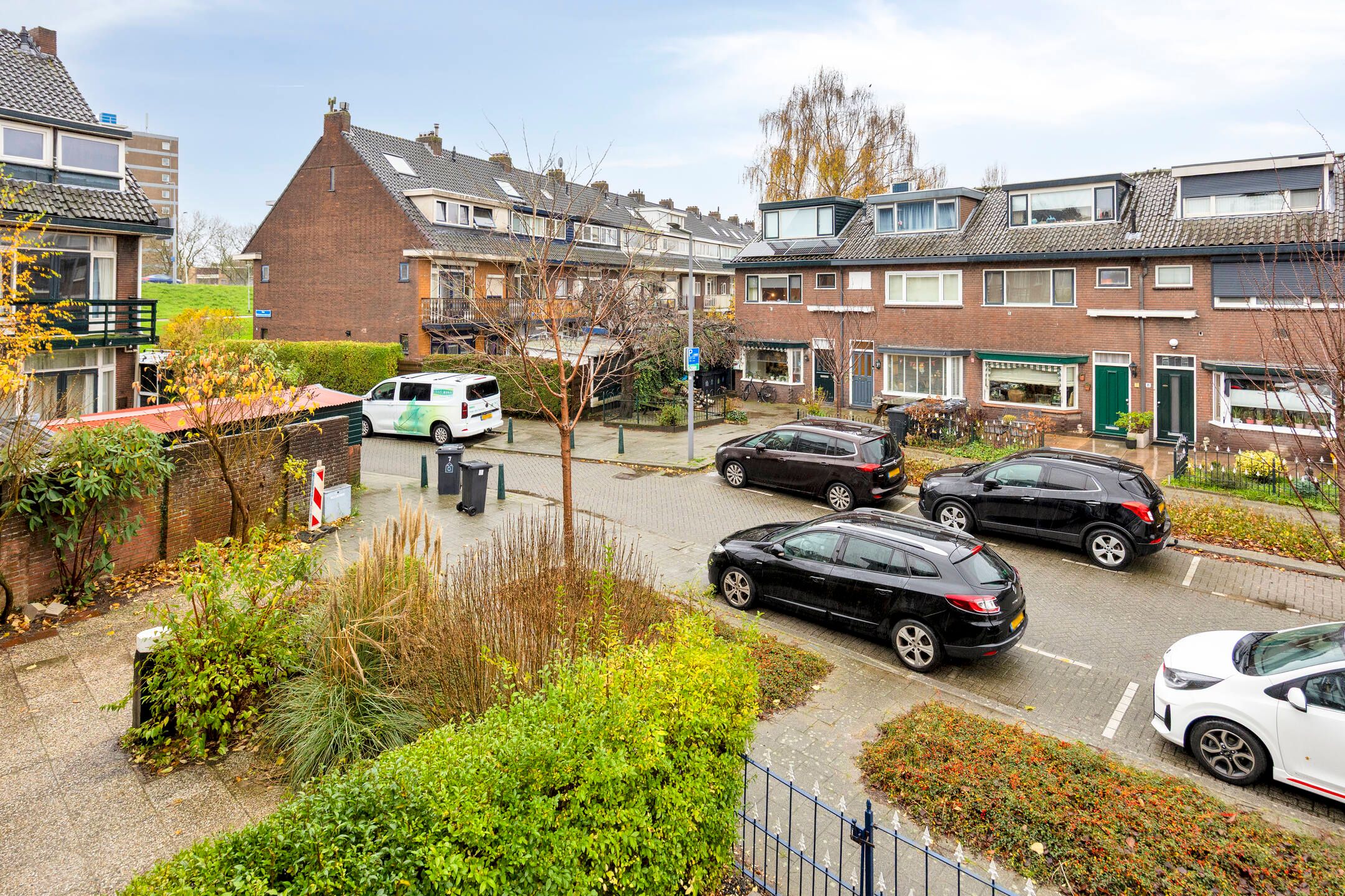 Foto 30 van Van Brienenoordstraat 3