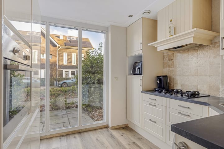 Foto 13 van Spade 16