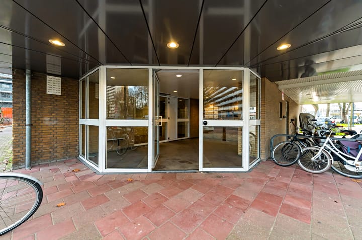 Foto 6 van Bart Verhallenplein 143