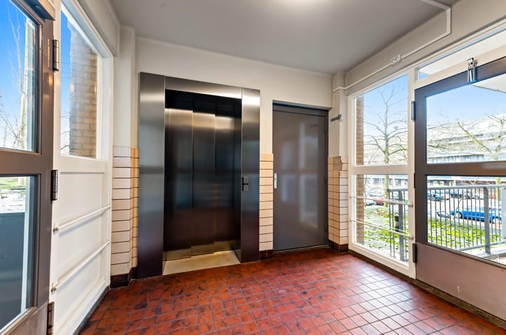 Foto 10 van Bart Verhallenplein 143