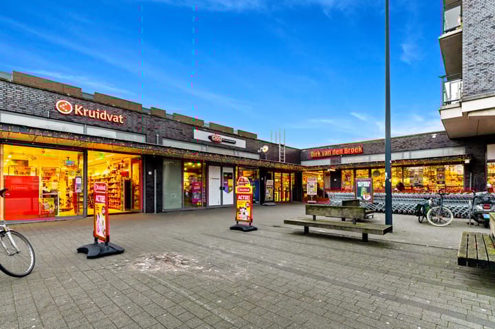 Foto 38 van Bart Verhallenplein 143