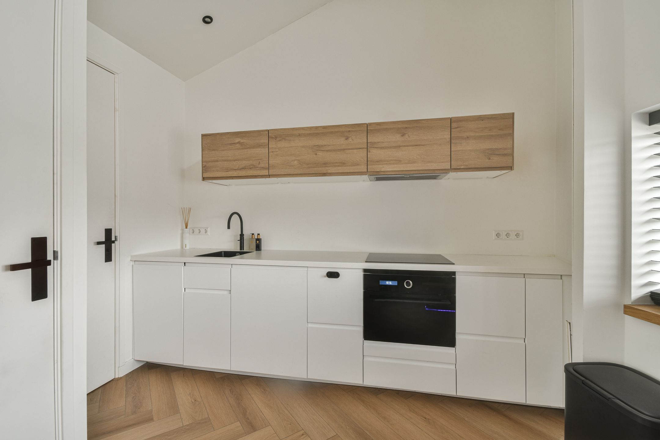 Foto 9 van Eurokade 16-D