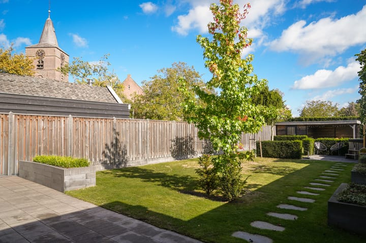 Photo 6 of van der Loostraat 5