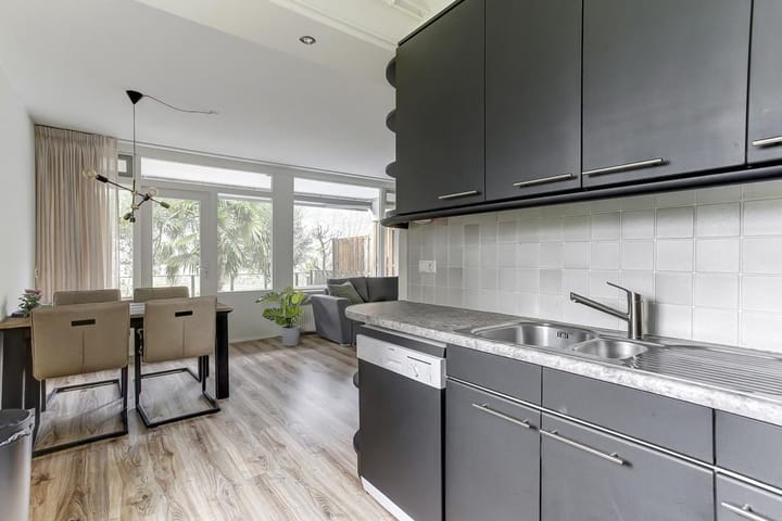 Foto 12 van Weegbreestraat 112