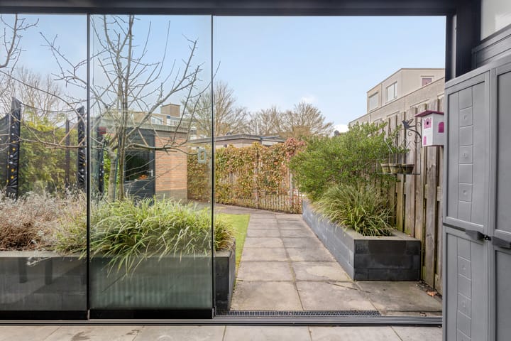 Photo 48 of Reuzenpandasingel 220