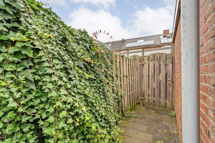 Foto 31 van Graaf van Rechterenstraat 10