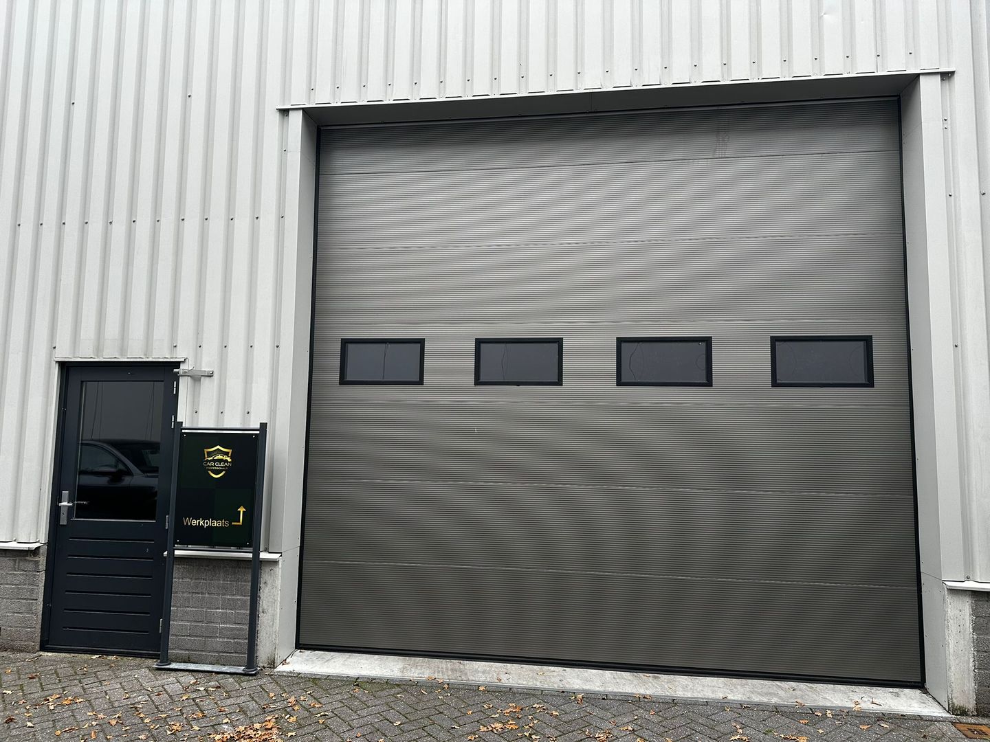 View photo 1 of Handelsweg 16