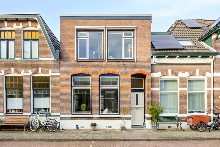 Manegestraat 17