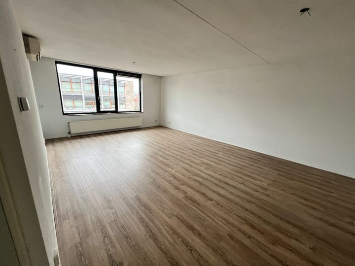 Photo 3 of Raadhuisstraat 17