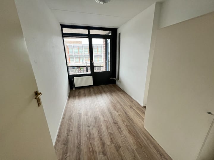 Photo 4 of Raadhuisstraat 17