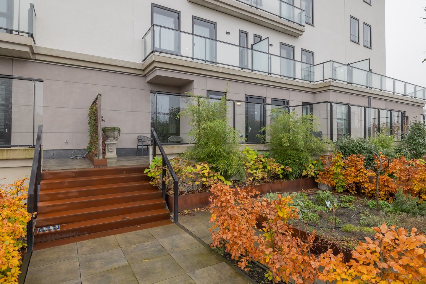 Photo 1 of Burgemeester Rijnderslaan 642