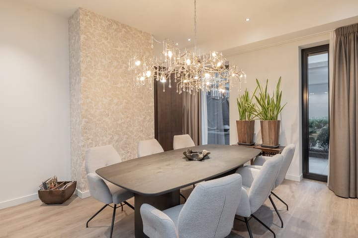 Foto 19 van Burgemeester Rijnderslaan 642