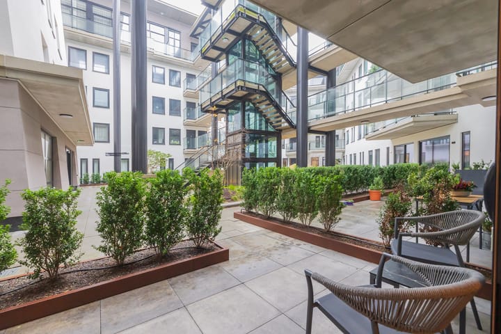 Foto 20 van Burgemeester Rijnderslaan 642