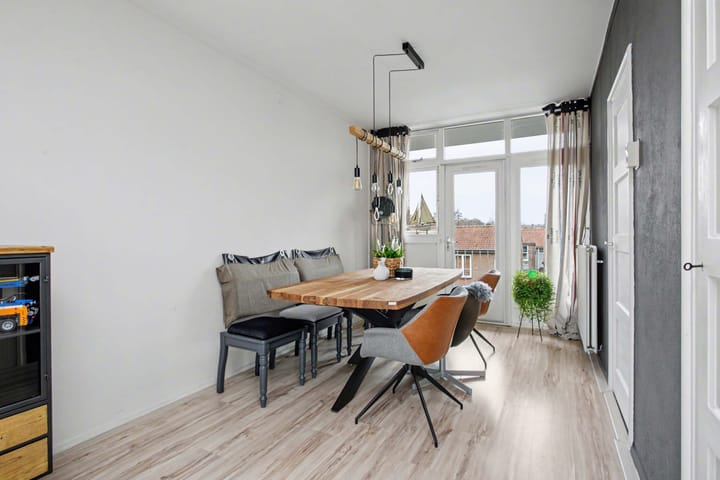 Photo 3 of Van Brakelstraat 20-C