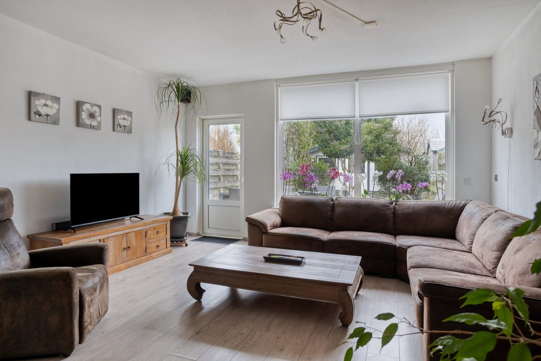 Photo 8 of Prattenburg 13