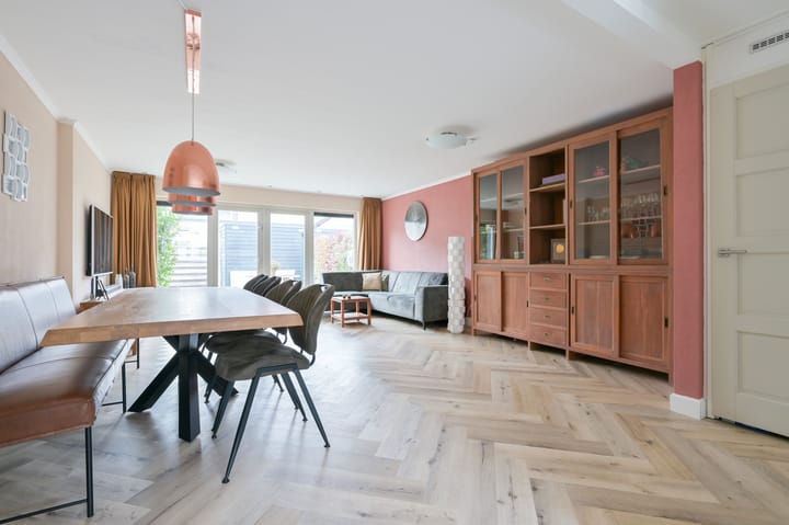 Foto 11 van Renoirhof 73