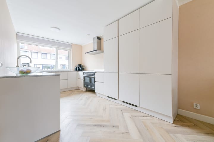 Foto 13 van Renoirhof 73