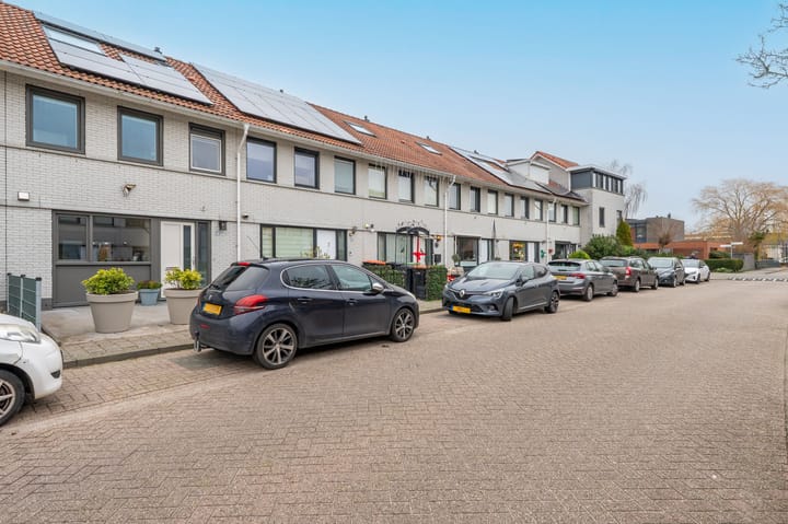 Foto 40 van Renoirhof 73