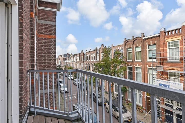 Foto 9 van Van Loostraat 38-A