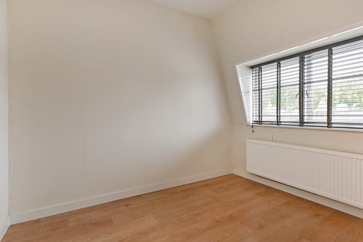 Foto 29 van Van Loostraat 38-A