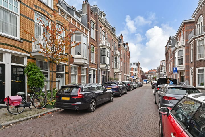 Foto 38 van Van Loostraat 38-A