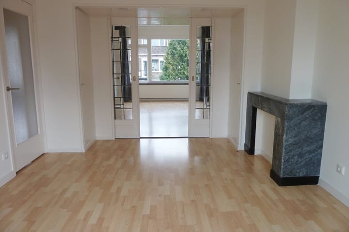 Photo 3 of Bickerstraat 8-A