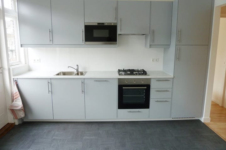 Photo 5 of Bickerstraat 8-A