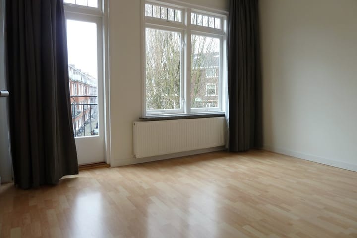 Photo 13 of Bickerstraat 8-A