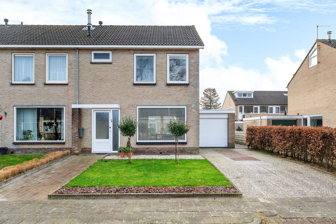 Foto 37 van Nycle J. Haismastrjitte 7