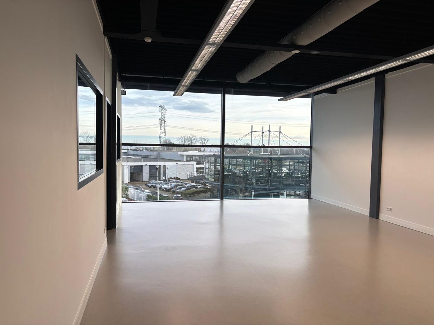 Bekijk foto 2 van 's-Gravenzandseweg 2