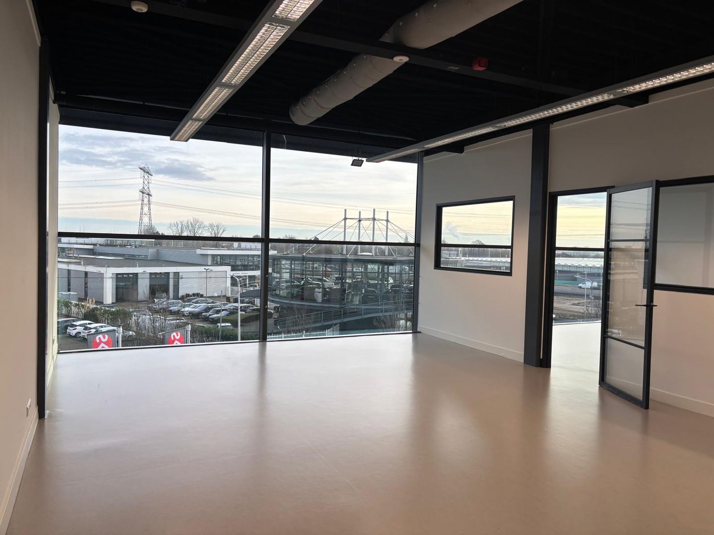 Bekijk foto 3 van 's-Gravenzandseweg 2