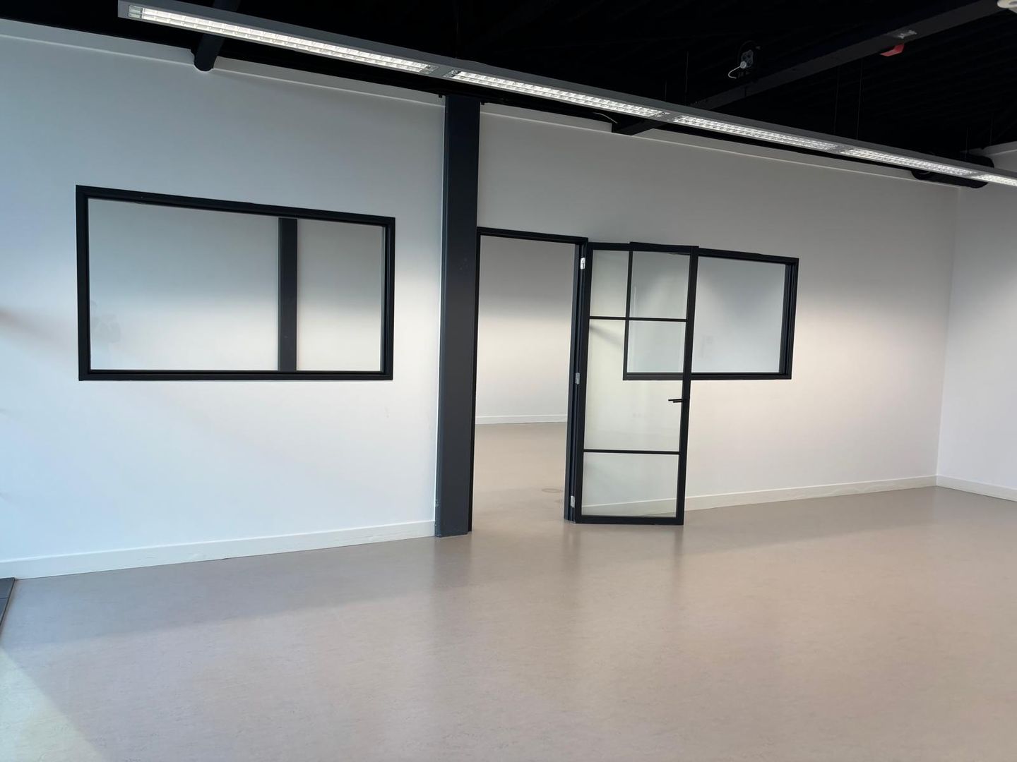 Bekijk foto 5 van 's-Gravenzandseweg 2