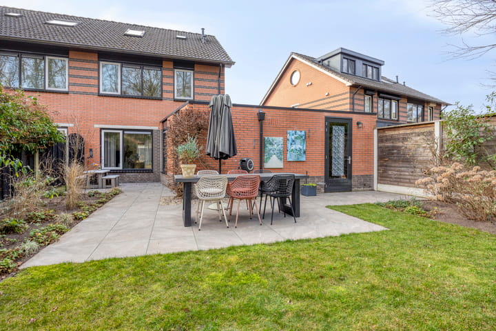 Foto 37 van Sientje van Houtenlaan 21