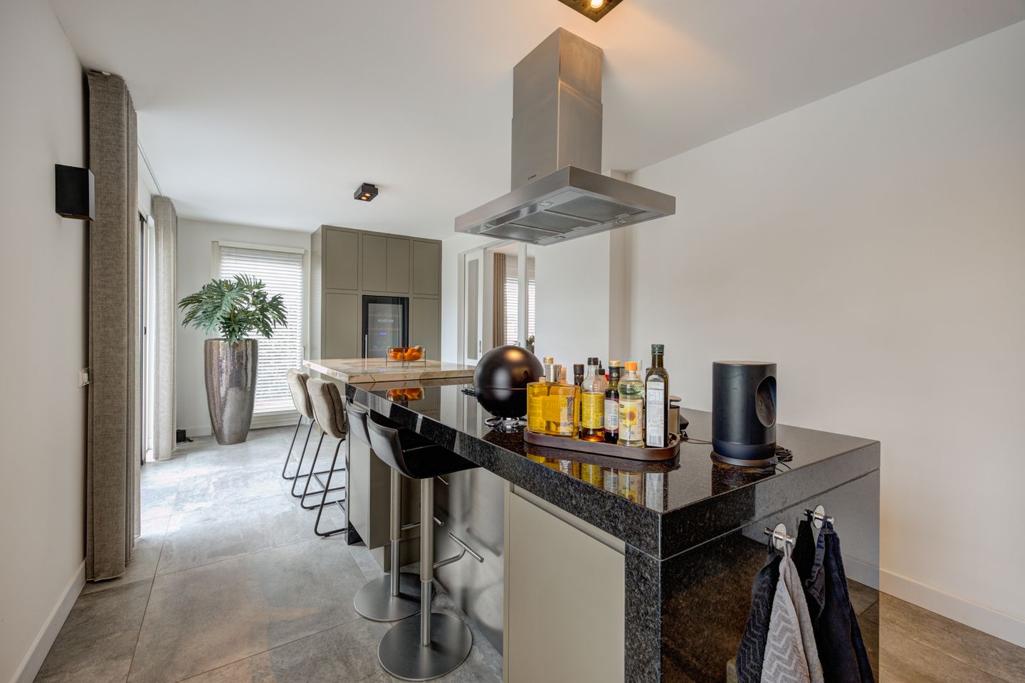 Photo 19 of Baroniestraat 28