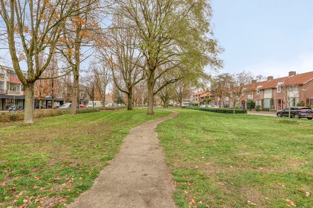 Photo 38 of Willibrorduslaan 56